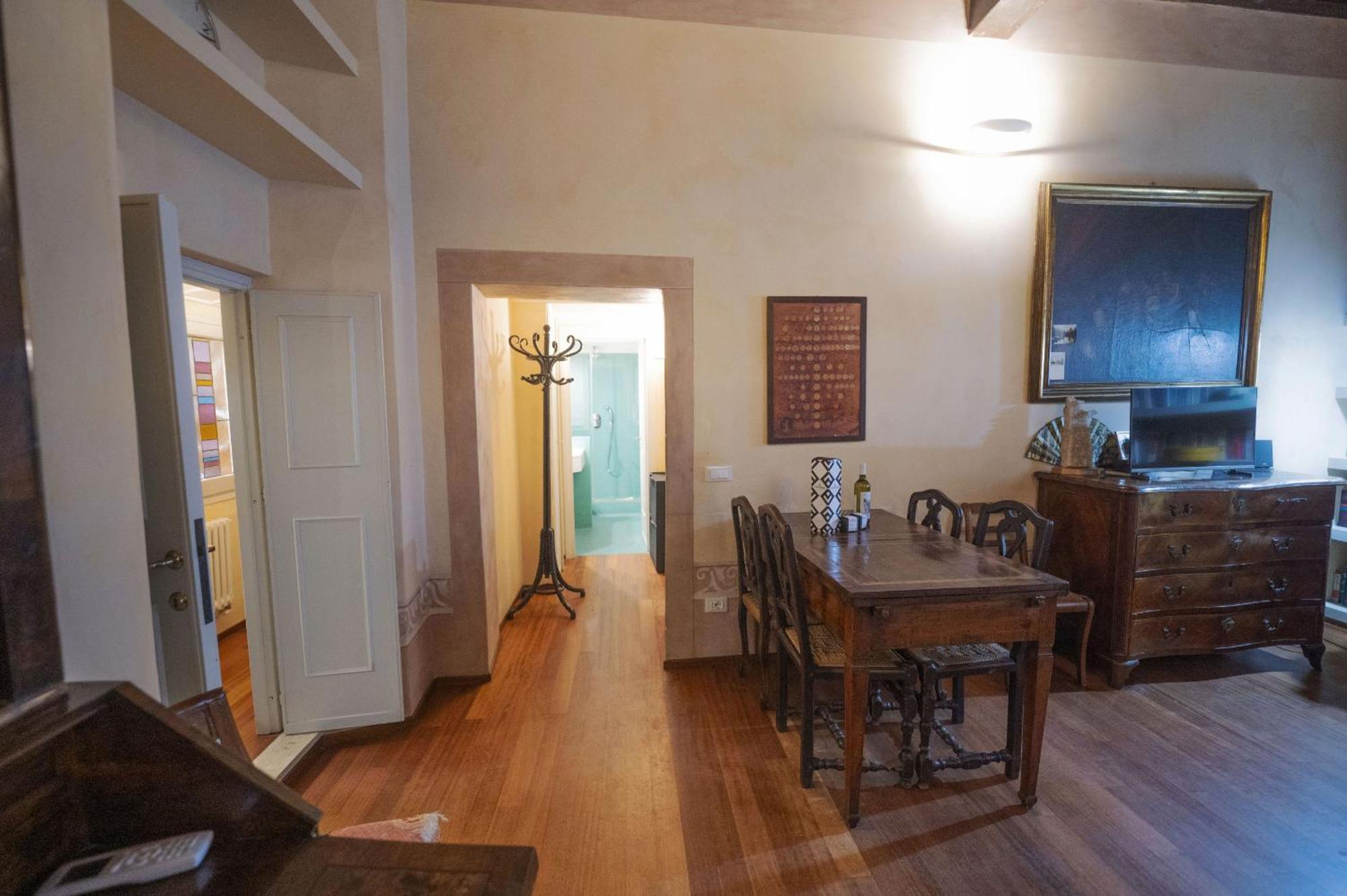 Campo De Fiori Unique 2 Bedroom Apartment *
